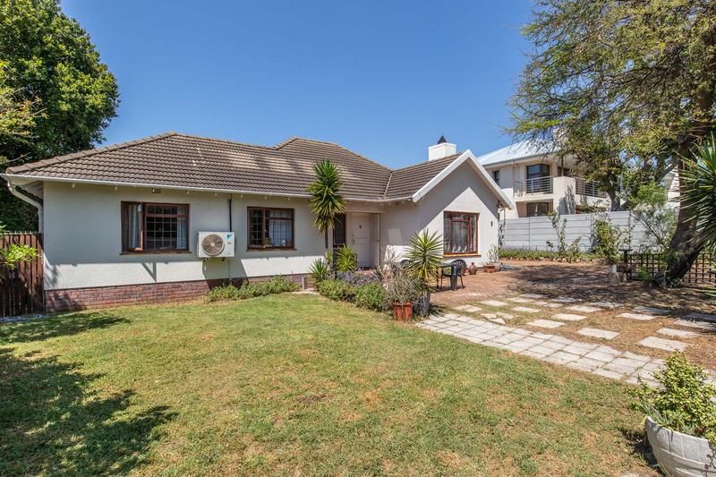 3 Bedroom Property for Sale in Meadowridge Western Cape